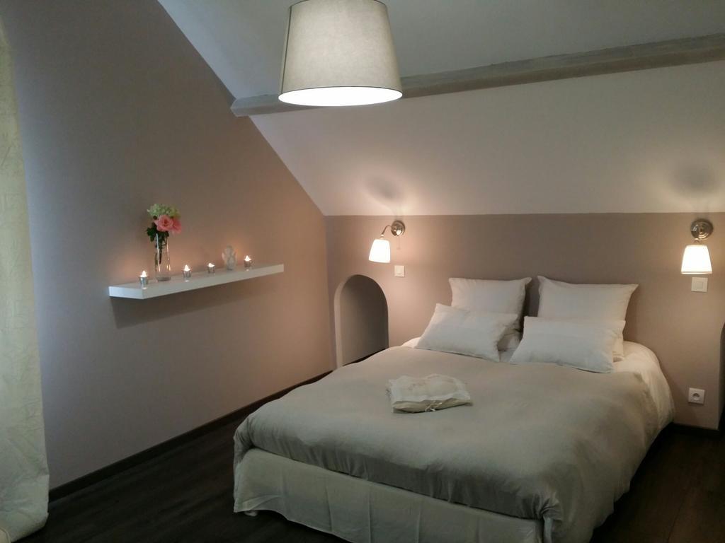 Chambres D'Hotes Des Demoiselles Ville-Saint-Jacques Ruang foto