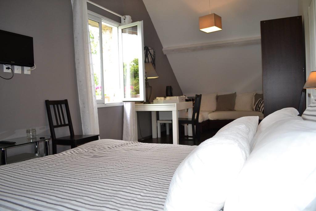 Chambres D'Hotes Des Demoiselles Ville-Saint-Jacques Bagian luar foto